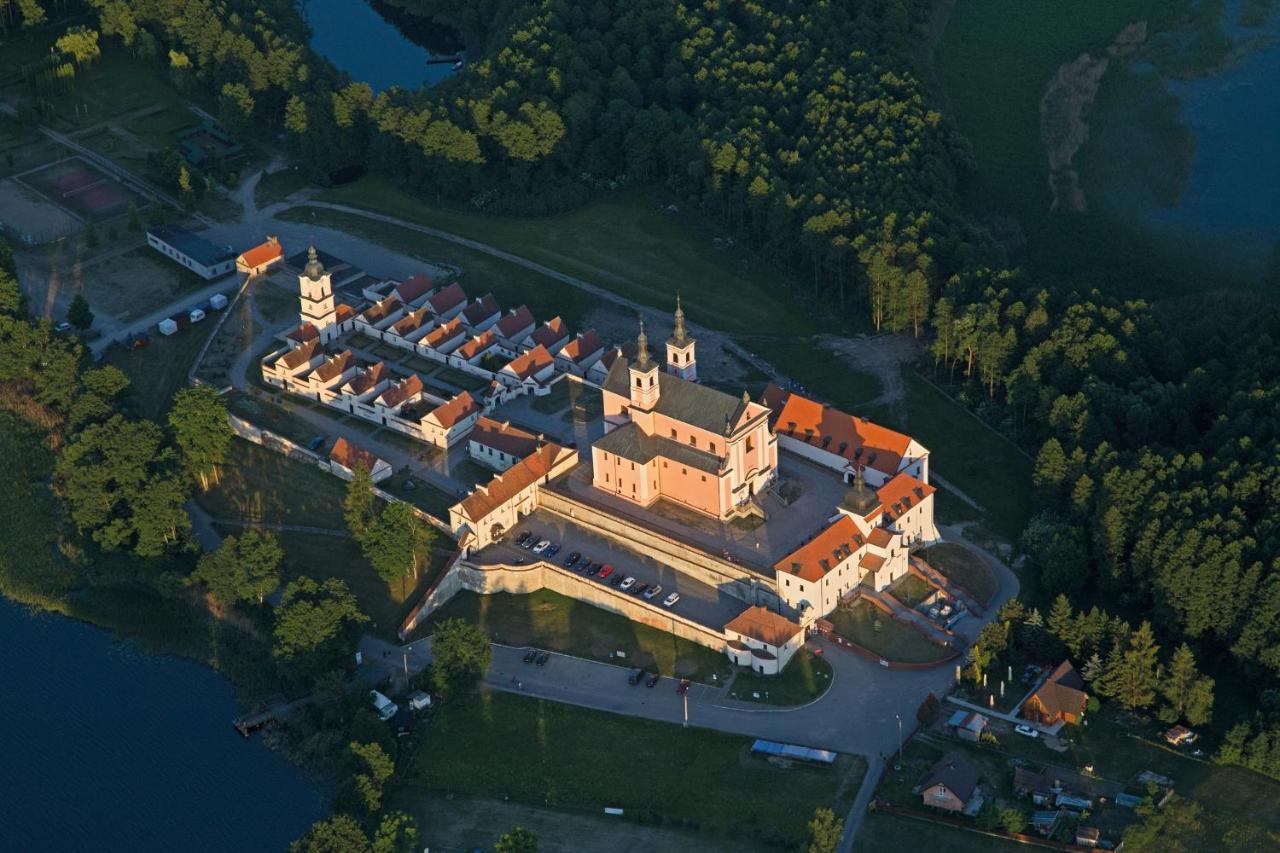 Pokamedulski Klasztor W Wigrach Wigry Buitenkant foto