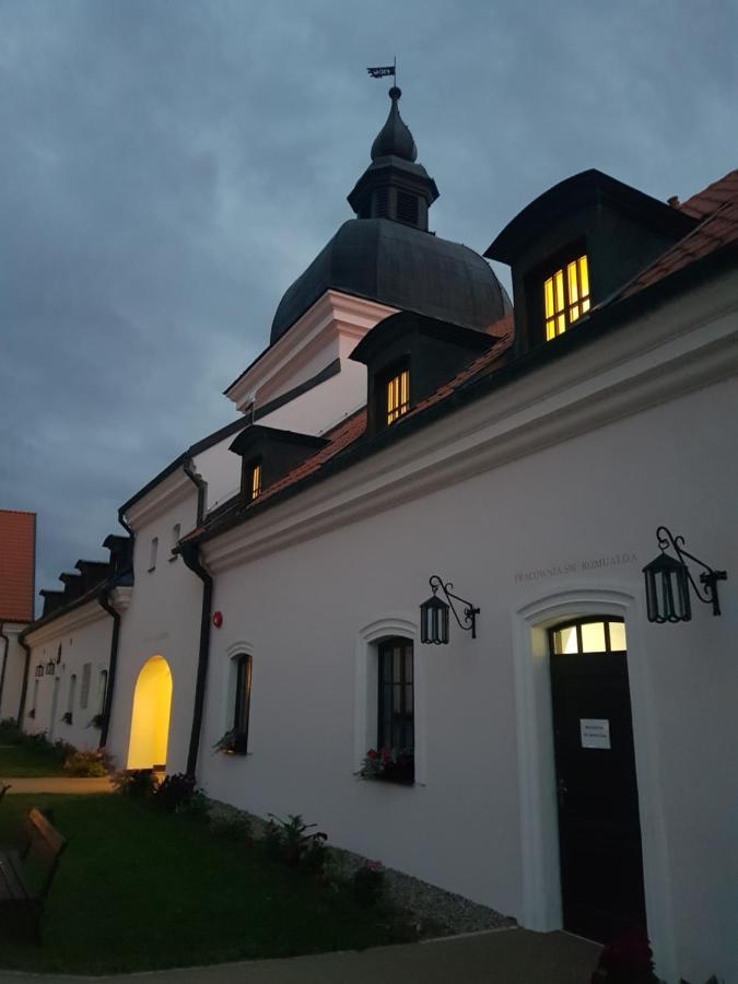 Pokamedulski Klasztor W Wigrach Wigry Buitenkant foto
