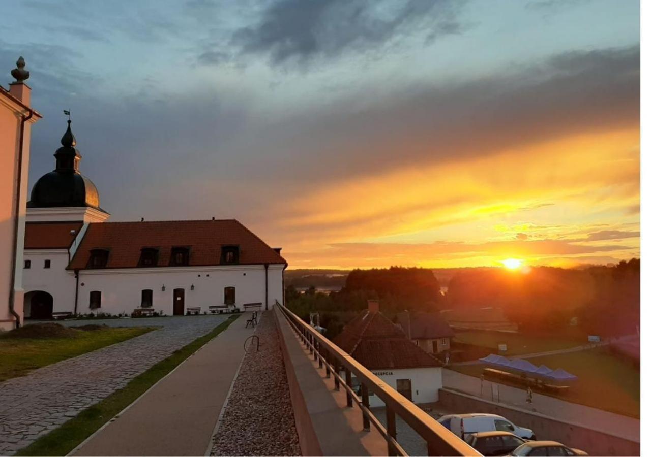 Pokamedulski Klasztor W Wigrach Wigry Buitenkant foto